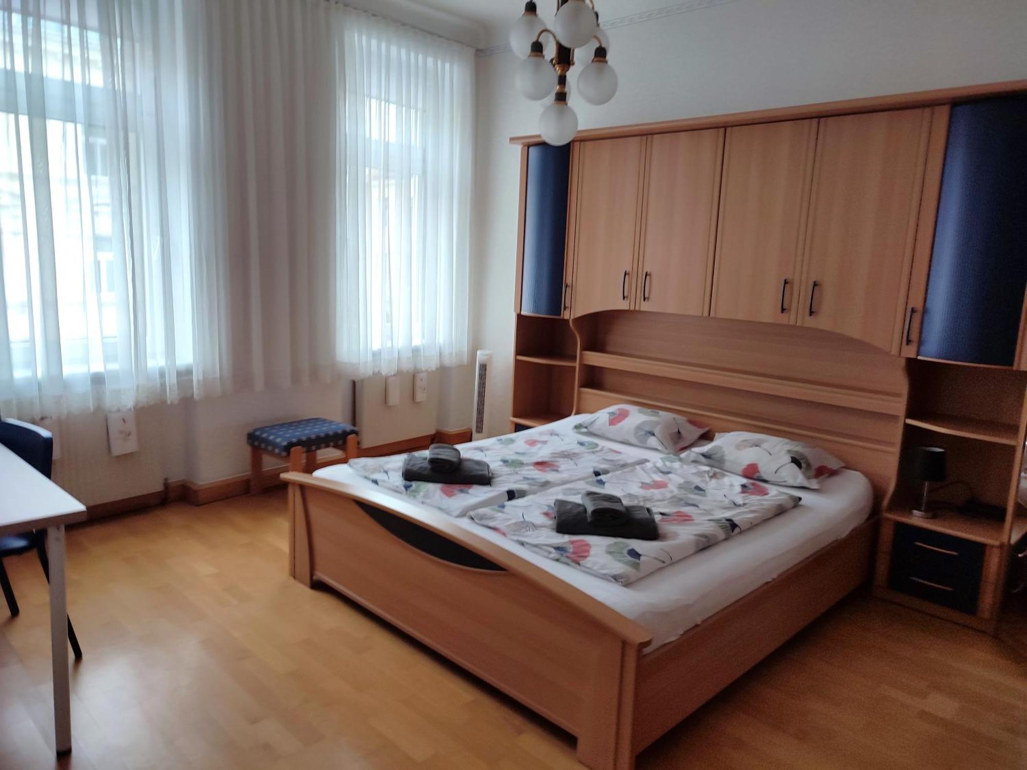 Studio & Apartments Near Reumannplatz Viena Exterior foto