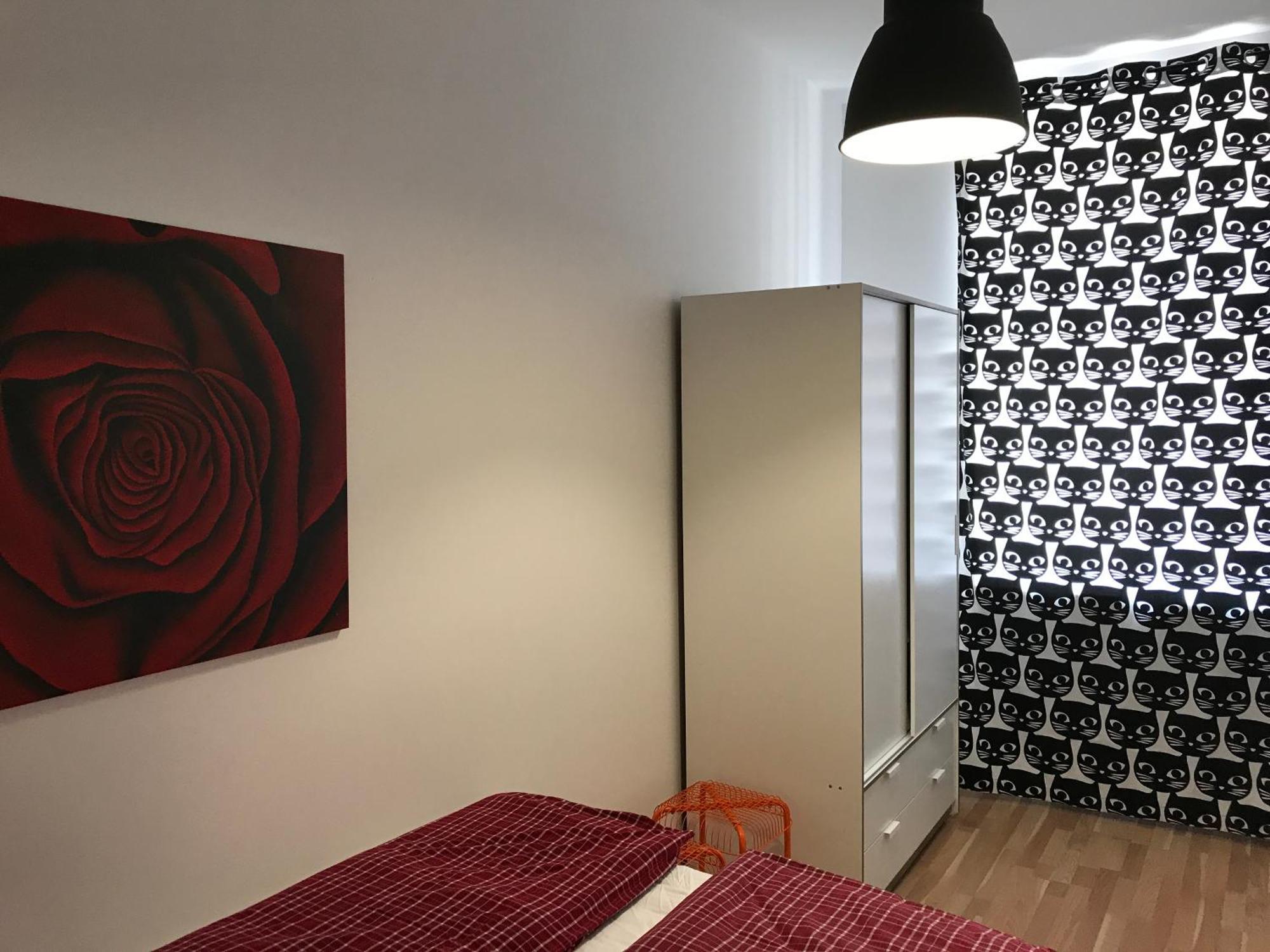 Studio & Apartments Near Reumannplatz Viena Exterior foto